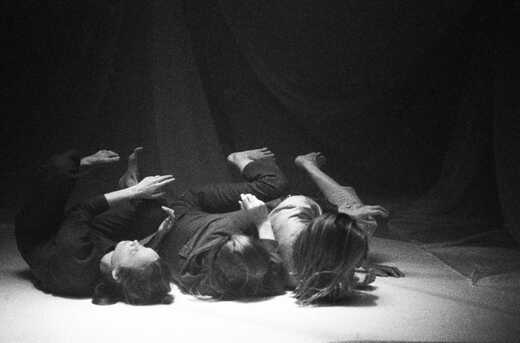 FLÖKT – a flickering flow